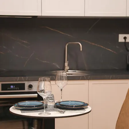 Eli Luxury Apartment *