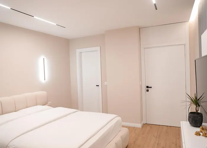 Eli Luxury Apartment Lägenhet Tirana