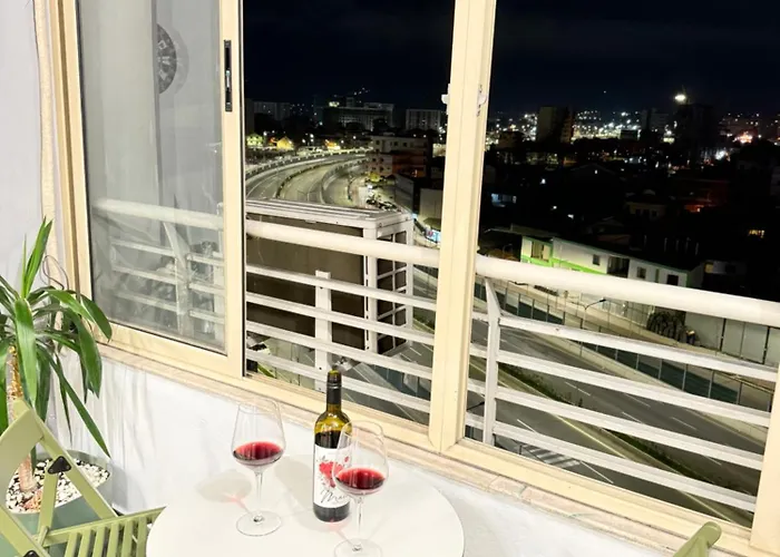 Eli Luxury Apartment ティラナ